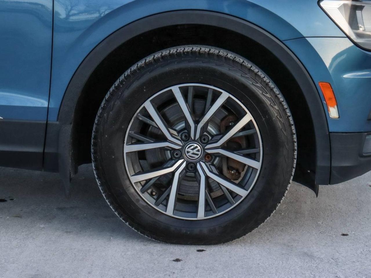 2018 Volkswagen Tiguan Comfortline AWD -Pano Roof-Dealer Serviced-NO Acci Photo