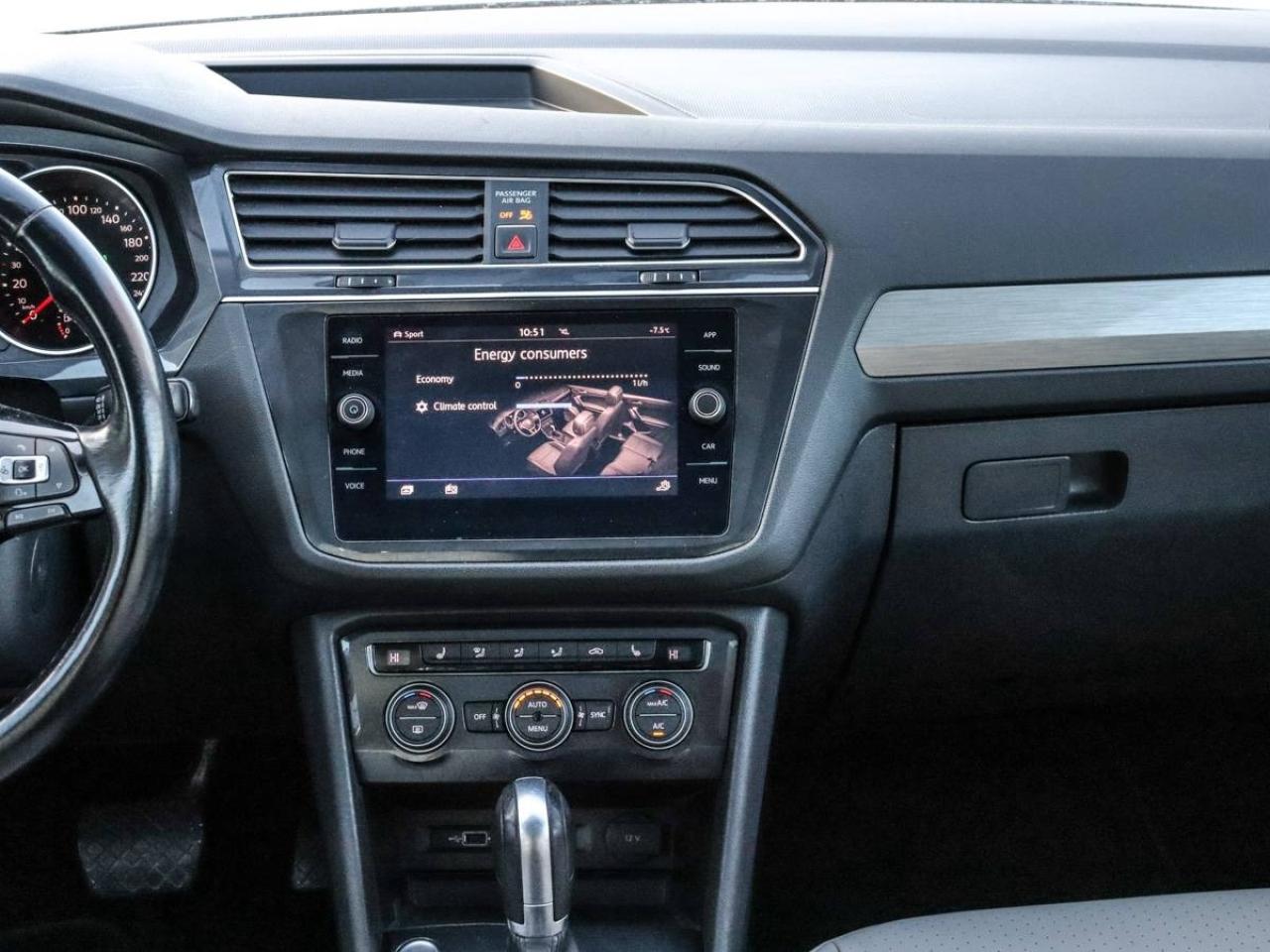 2018 Volkswagen Tiguan Comfortline AWD -Pano Roof-Dealer Serviced-NO Acci Photo