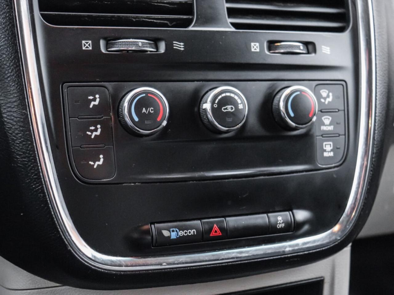 2011 Dodge Grand Caravan 119 WB cargo Photo