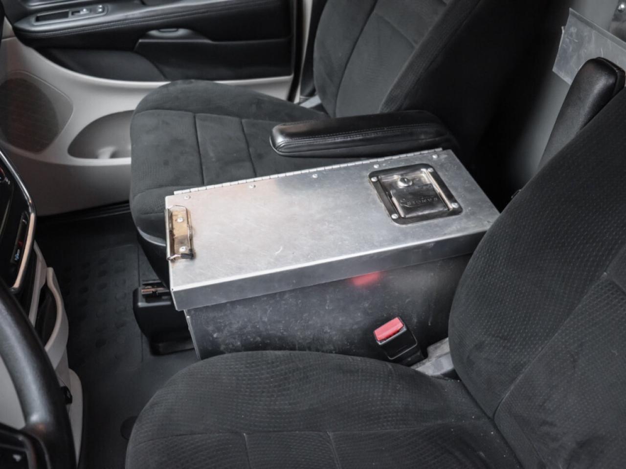 2011 Dodge Grand Caravan 119 WB cargo Photo