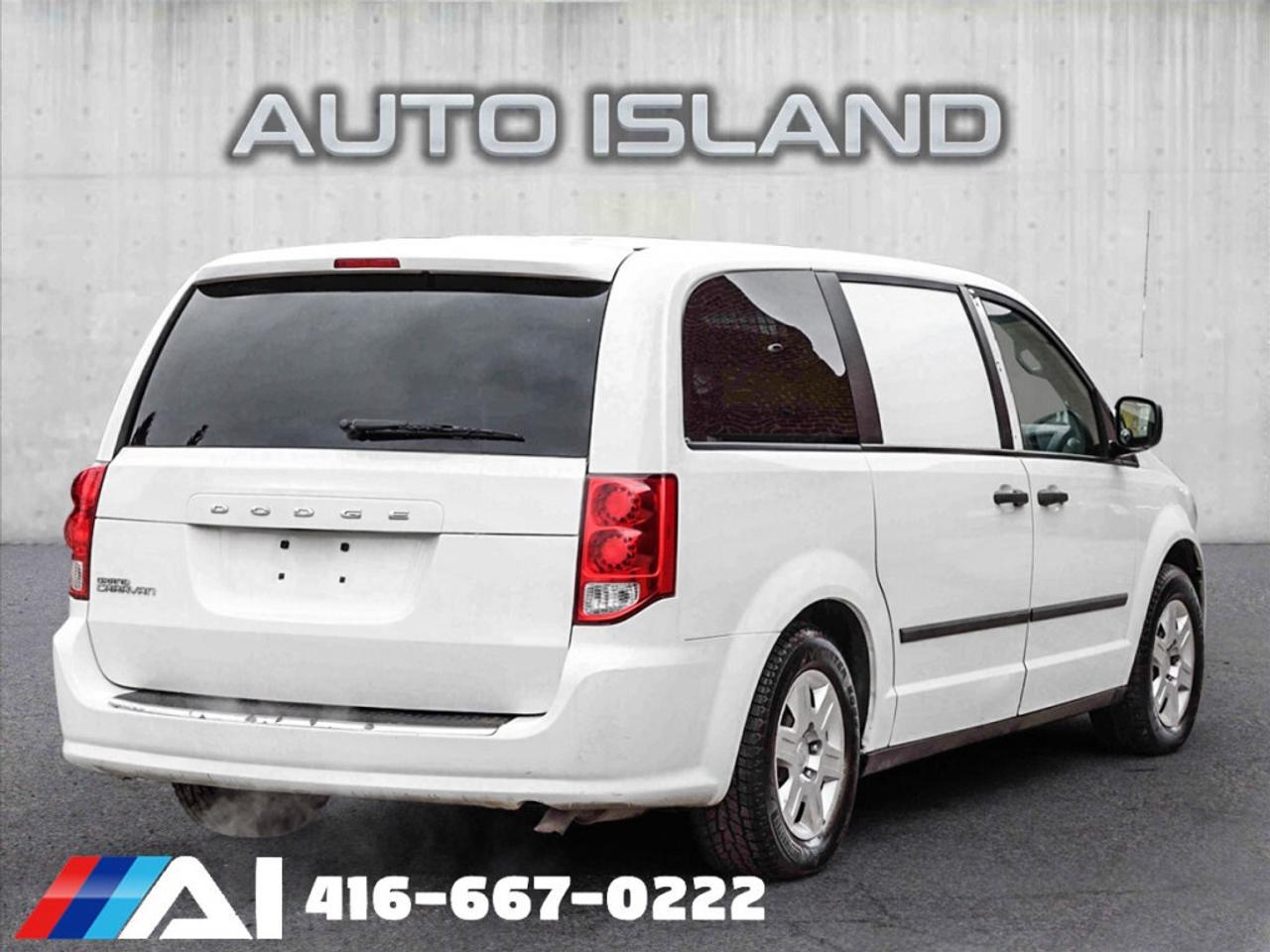 2011 Dodge Grand Caravan 119 WB cargo Photo