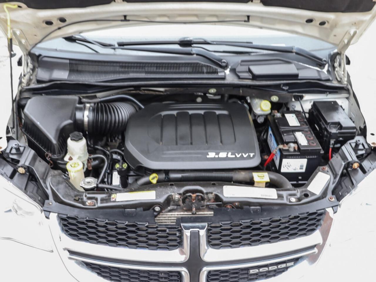 2011 Dodge Grand Caravan 119 WB cargo Photo