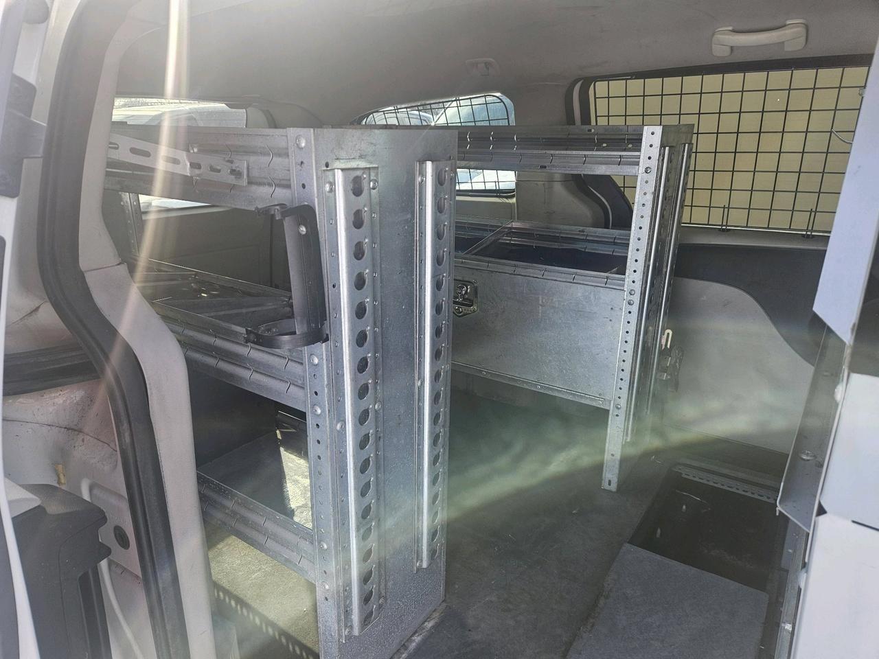 2011 Dodge Grand Caravan 119 WB cargo Photo