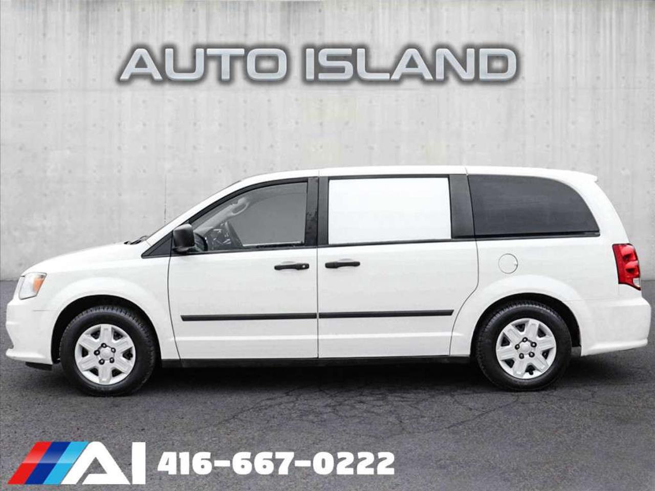 2011 Dodge Grand Caravan 119 WB cargo Photo
