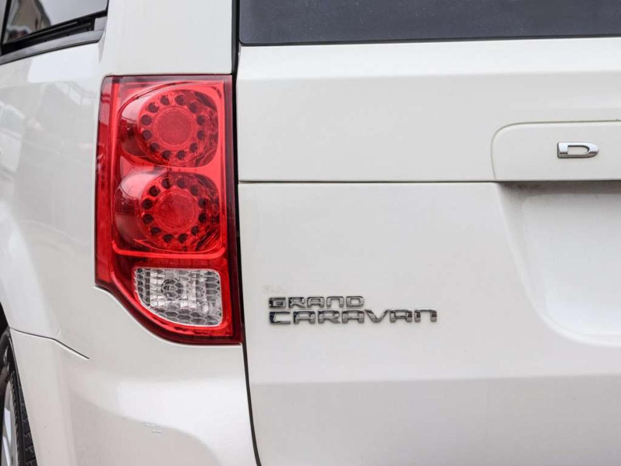 2011 Dodge Grand Caravan 119 WB cargo Photo