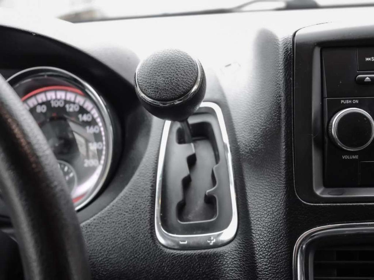 2011 Dodge Grand Caravan 119 WB cargo Photo