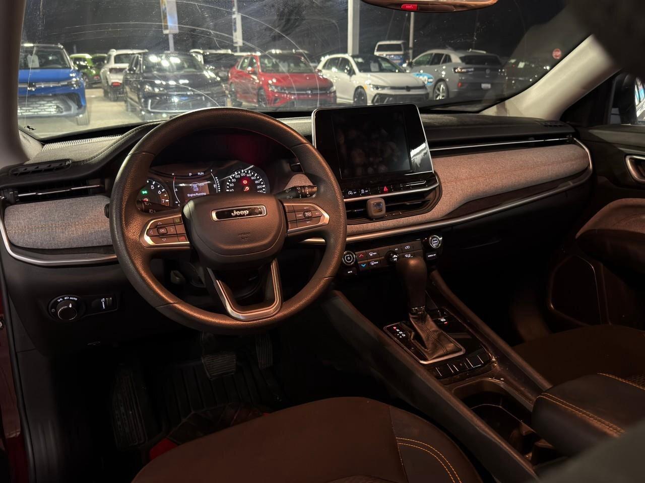 2022 Jeep Compass SportONE-OWNER, ACCIDENT-FREE, FWD, HTD SEATS, APP Photo