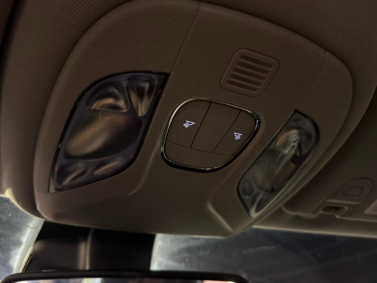 2022 Jeep Compass SportONE-OWNER, ACCIDENT-FREE, FWD, HTD SEATS, APP Photo