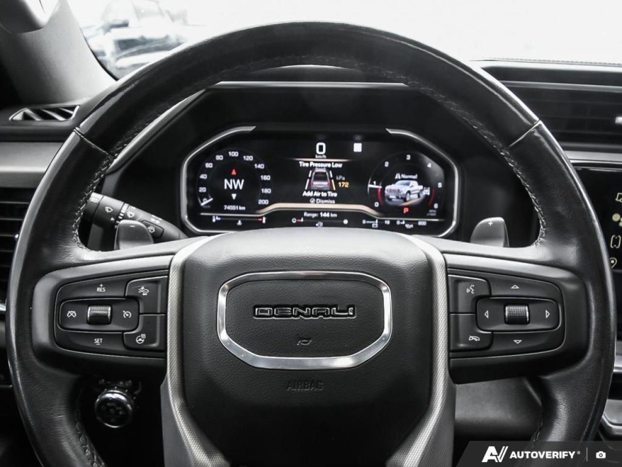 2023 GMC Sierra 1500 DenaliDENALI RESERVE, DURAMAX, LOADED, 1-OWNER! Photo