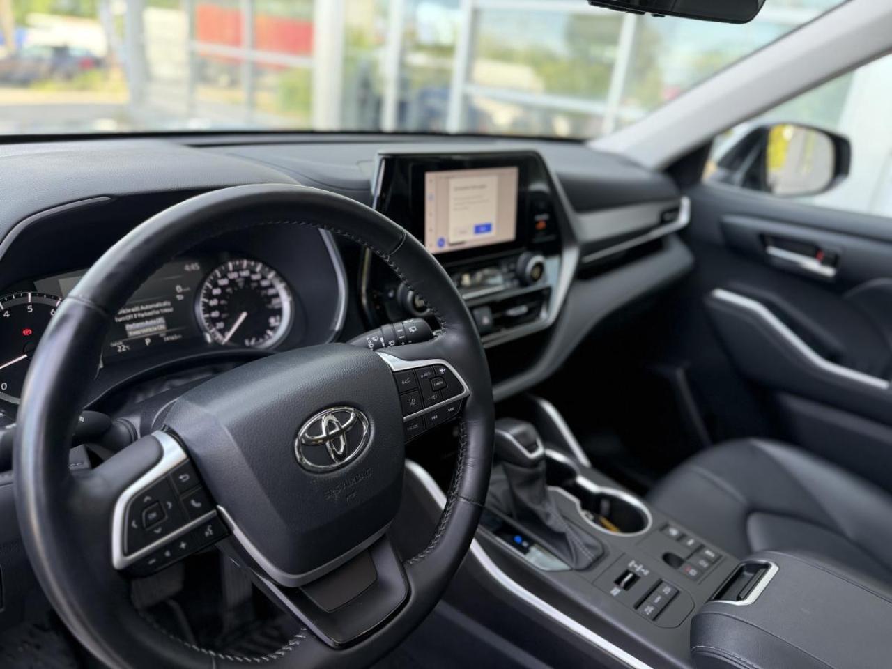 2024 Toyota Highlander XLE AWD Photo