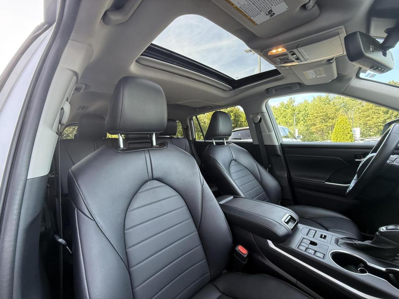 2024 Toyota Highlander XLE AWD Photo