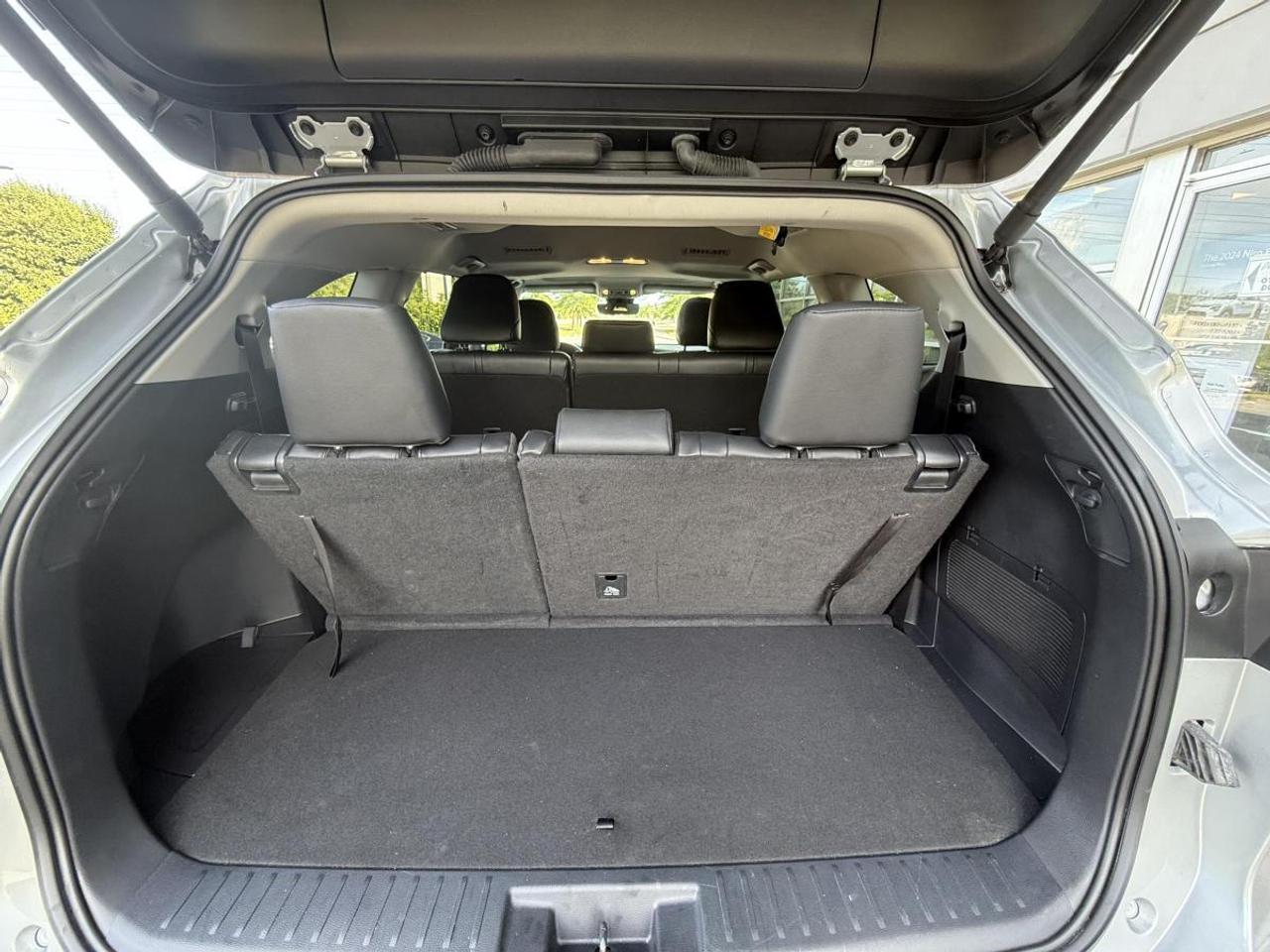 2024 Toyota Highlander XLE AWD Photo