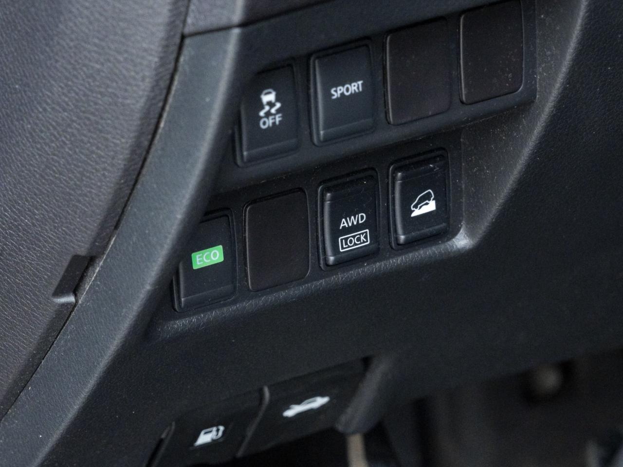 2016 Nissan Rogue AWD S, BACKUP CAMERA, POWER SEAT Photo