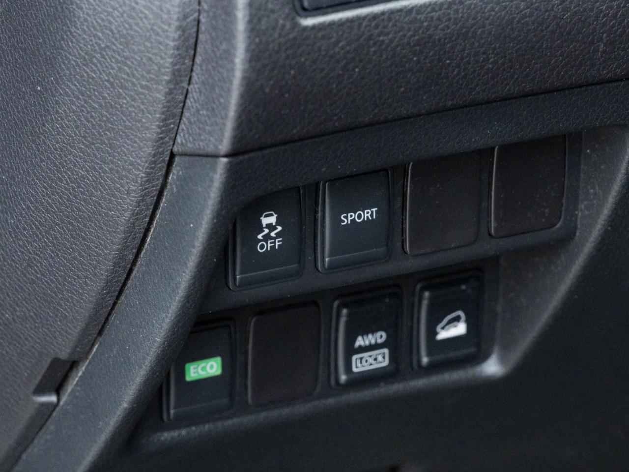 2016 Nissan Rogue AWD S, BACKUP CAMERA, POWER SEAT Photo