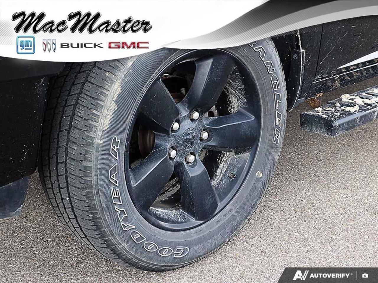 2022 RAM 1500 Classic SLTSLT BLACK, CREW, 4X4, HEMI, HEATED CLOTH, 1-OWN Photo