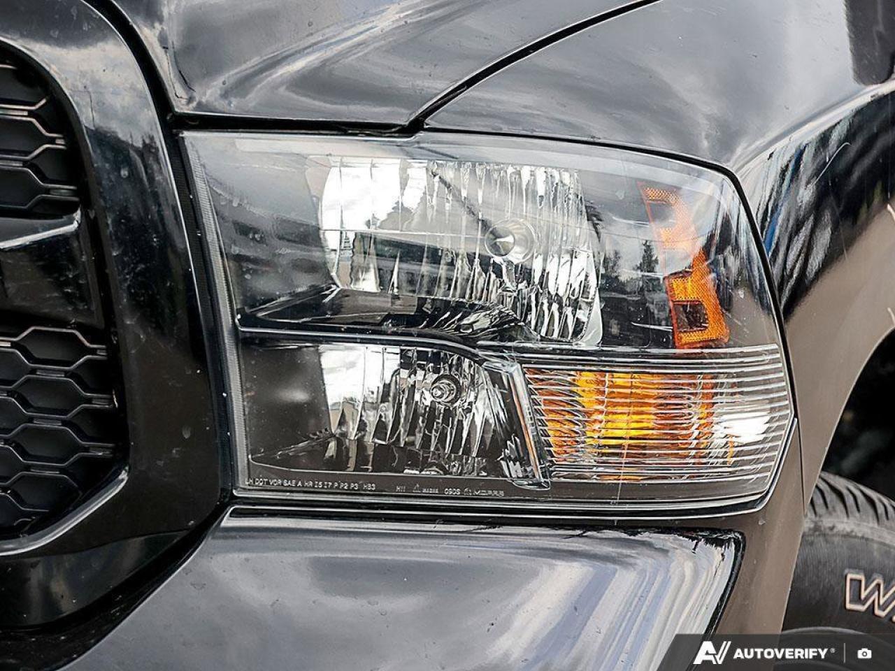 2022 RAM 1500 Classic SLTSLT BLACK, CREW, 4X4, HEMI, HEATED CLOTH, 1-OWN Photo