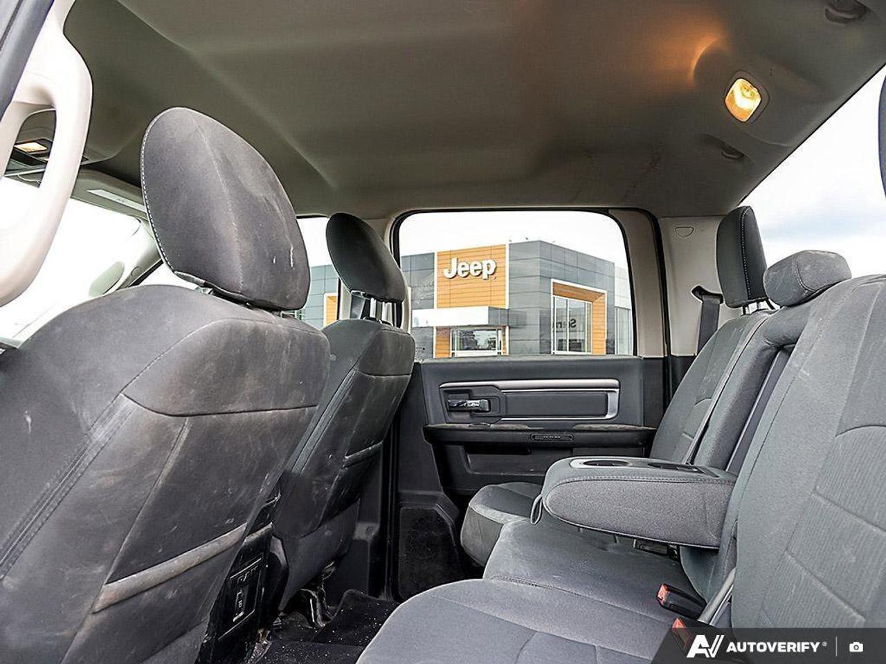 2022 RAM 1500 Classic SLTSLT BLACK, CREW, 4X4, HEMI, HEATED CLOTH, 1-OWN Photo