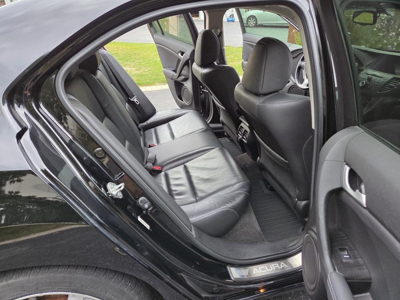 2012 Acura TSX 4dr Sdn I4 Auto w/Premium Pkg Only 127Kms! Photo