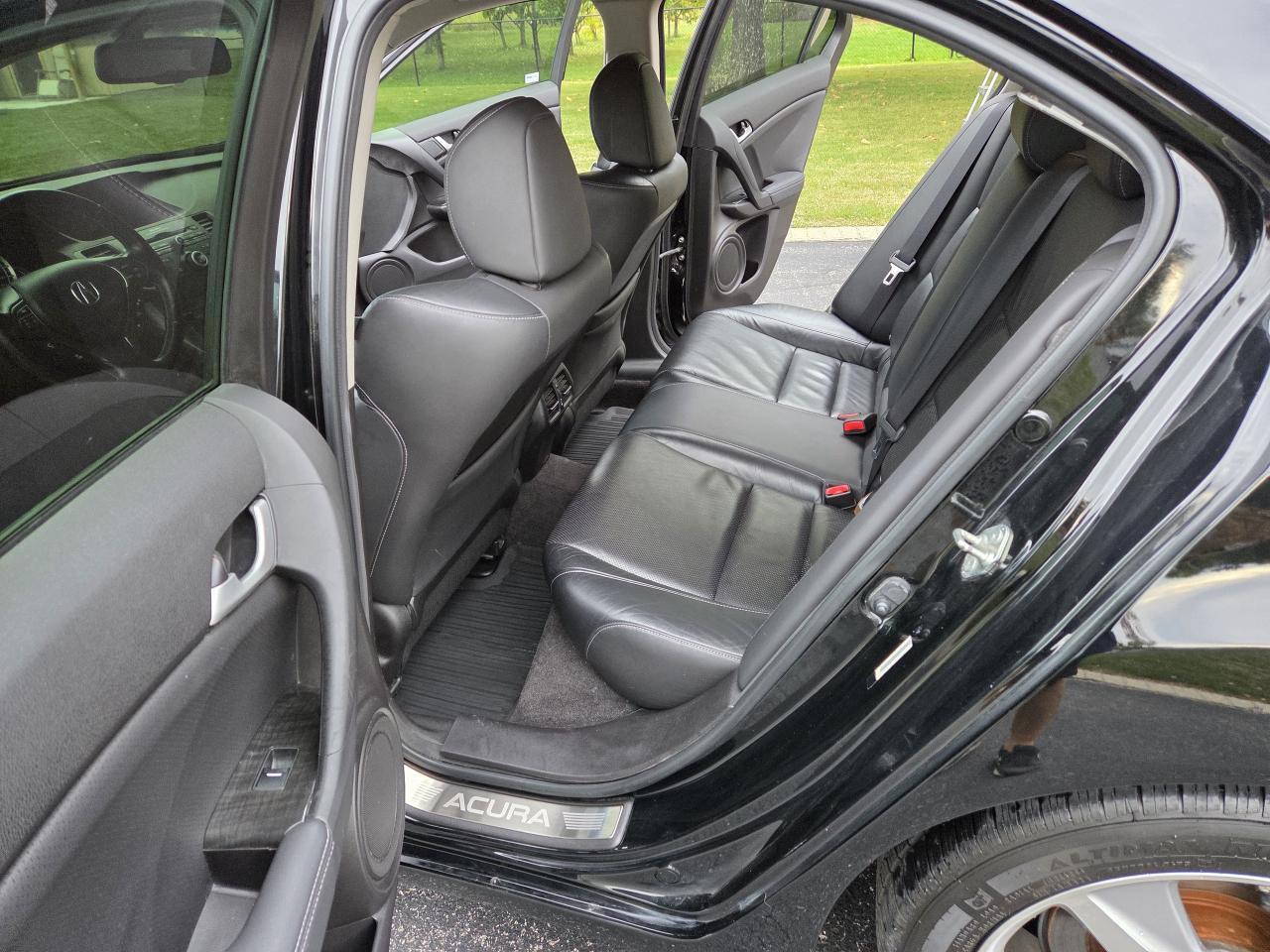 2012 Acura TSX 4dr Sdn I4 Auto w/Premium Pkg Only 127Kms! Photo