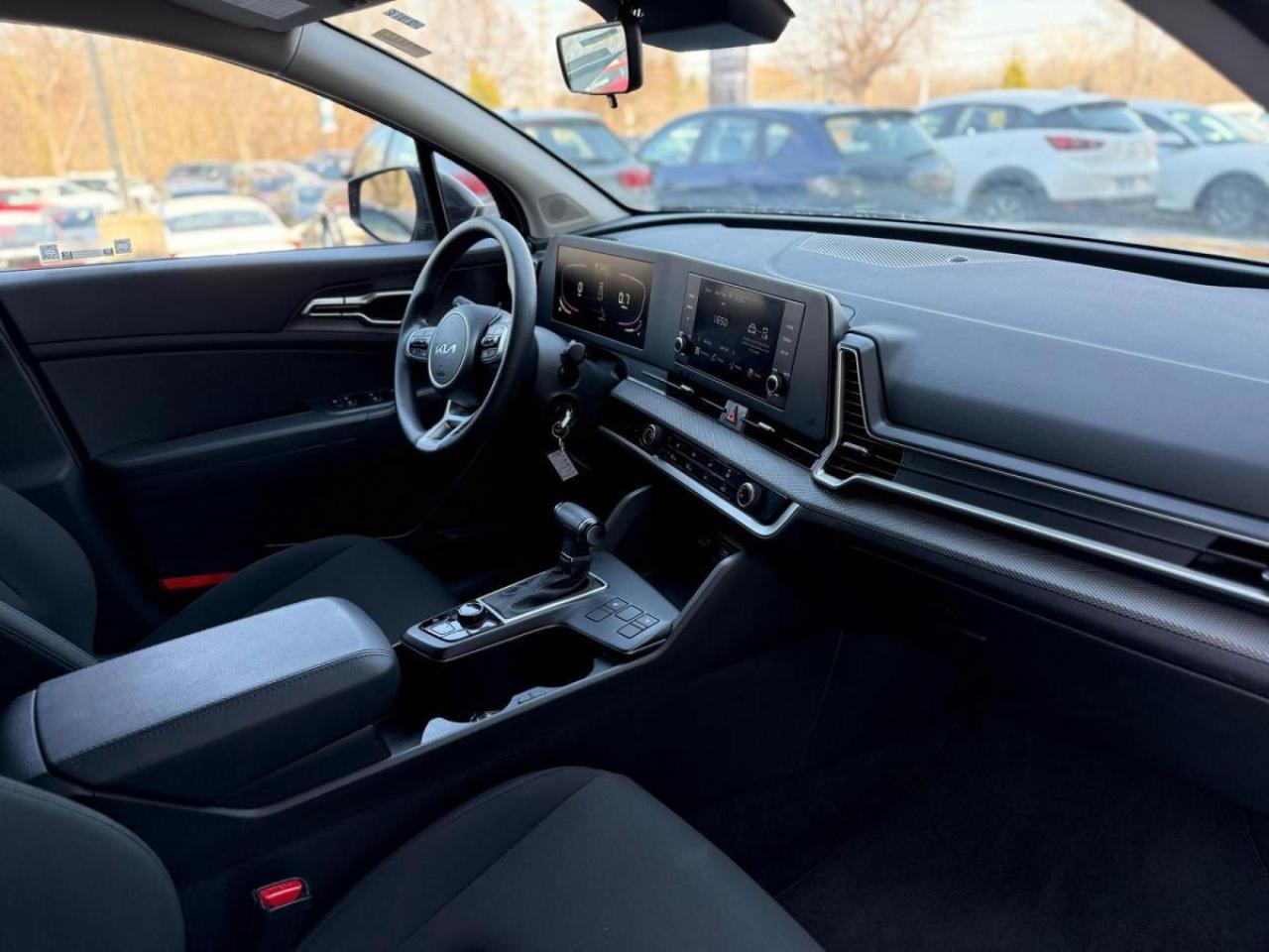 2024 Kia Sportage LX FWD Photo