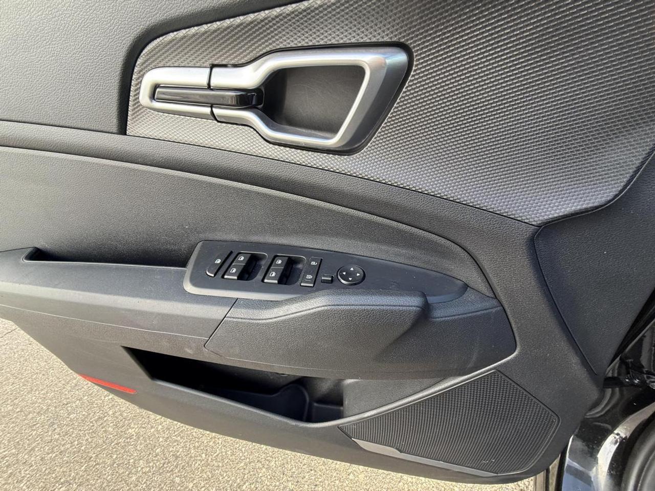 2024 Kia Sportage LX FWD Photo