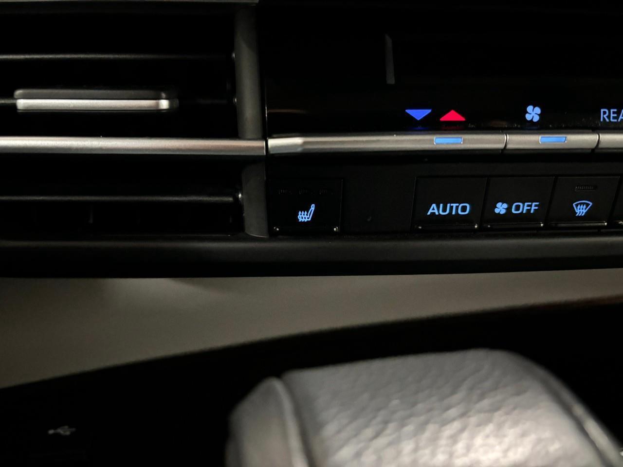 2023 Toyota Sienna XLE 8-Passenger   BACKUP CAMERA   HEATED SEATS/WHE Photo