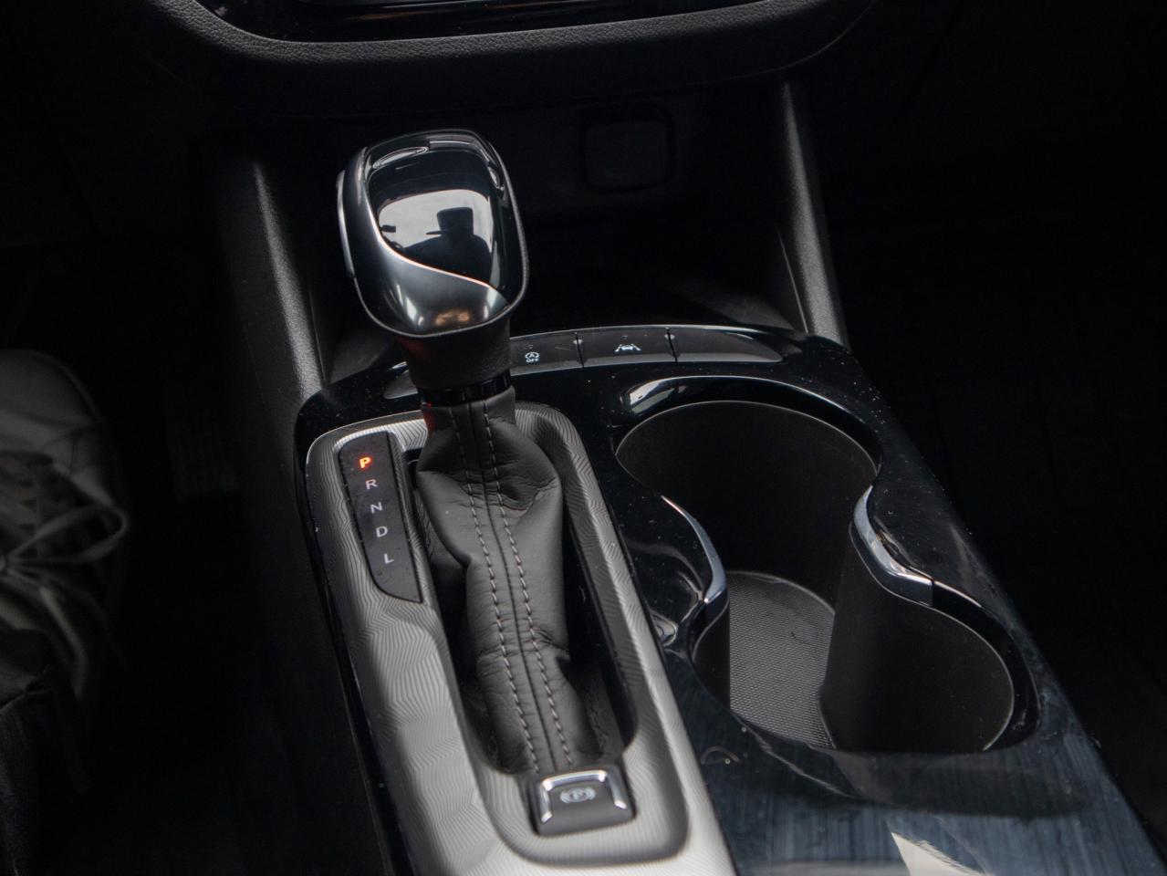 2025 Buick Envista Sport Touring - Apple CarPlay Android Auto Photo