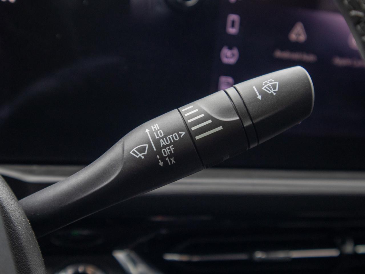 2025 Buick Envista Sport Touring - Apple CarPlay Android Auto Photo