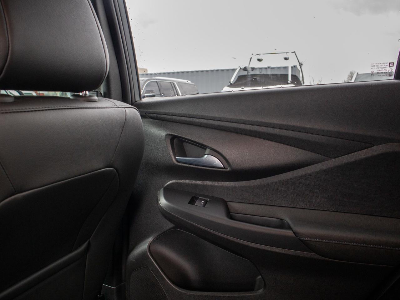 2025 Buick Envista Sport Touring - Apple CarPlay   Heated Steering Photo