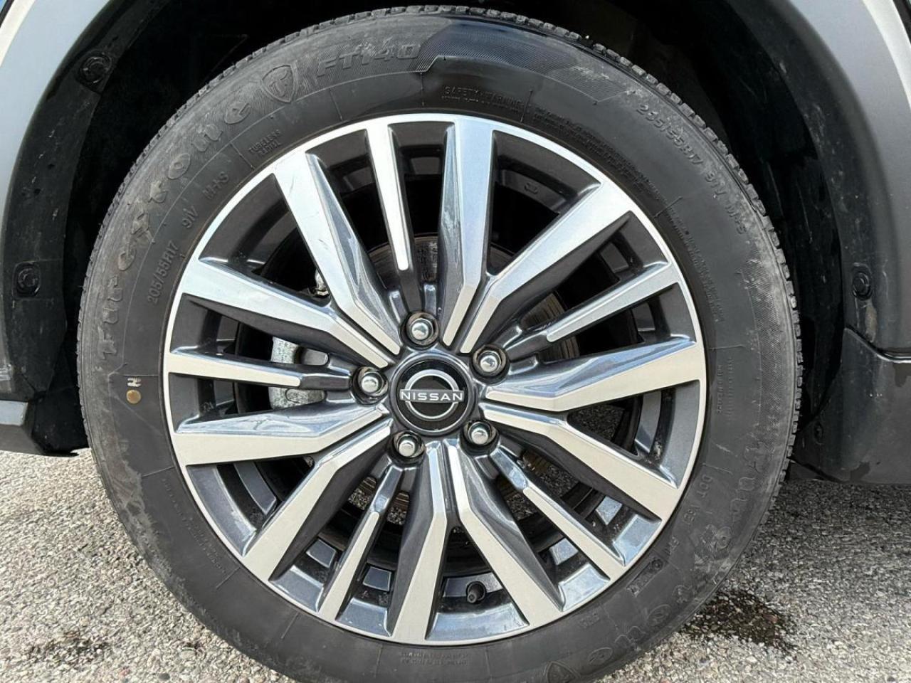 2024 Nissan Kicks SV FWD Photo