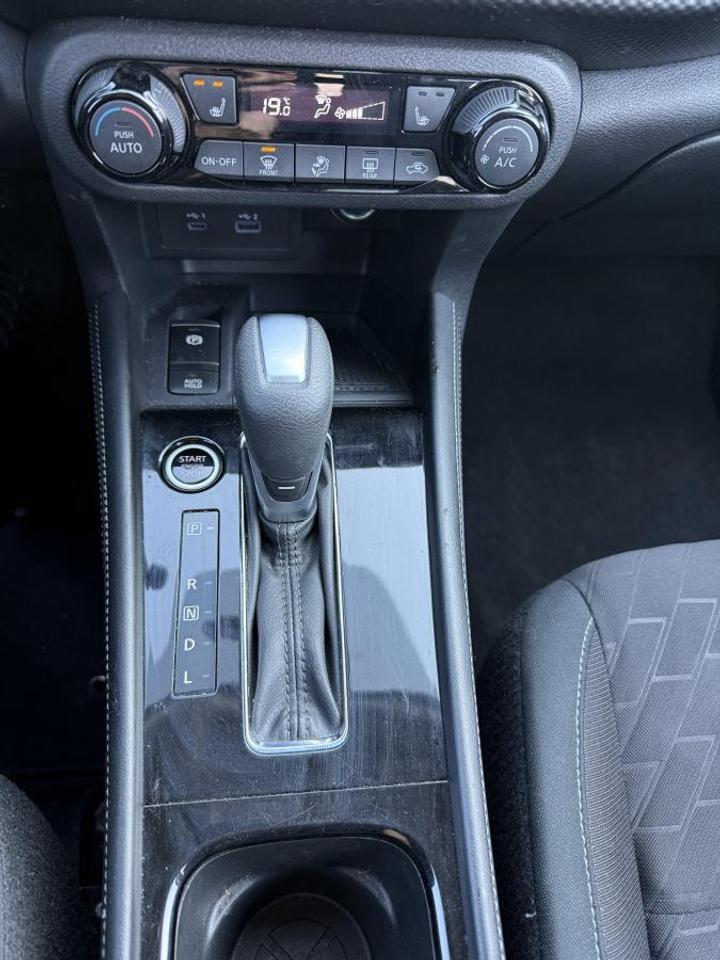 2024 Nissan Kicks SV FWD Photo