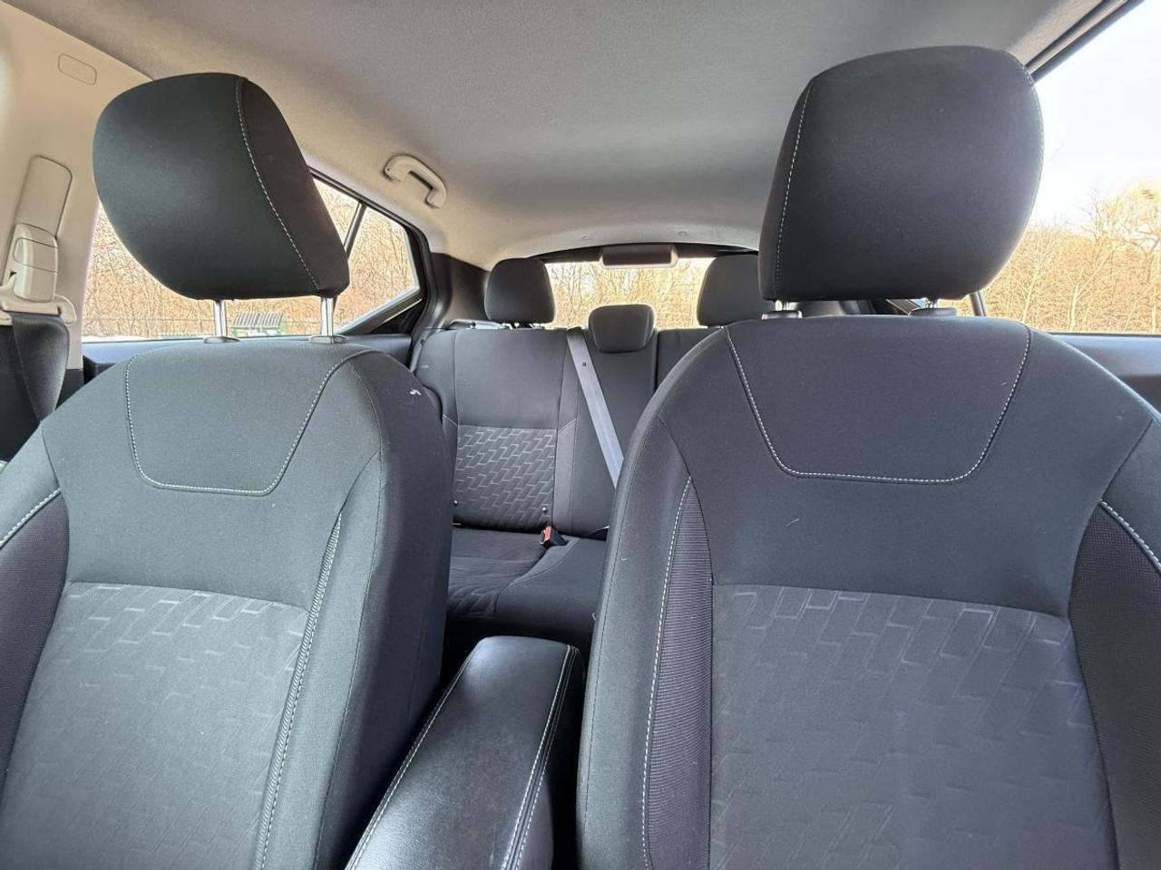 2024 Nissan Kicks SV FWD Photo