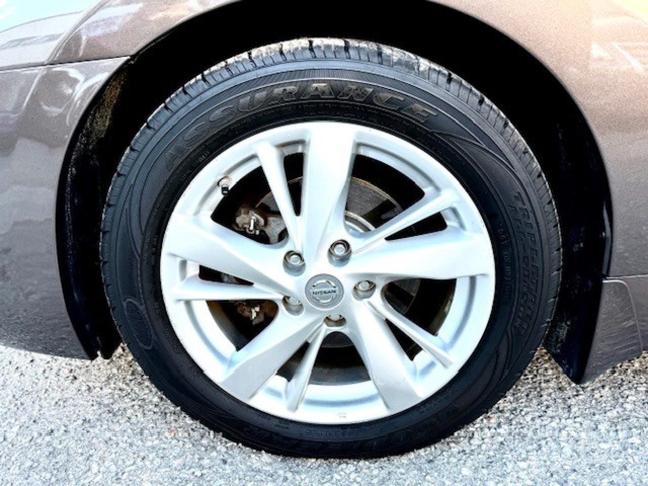 2013 Nissan Altima 2.5 SL Tech, LEATHER, NAVI, BOSE, SUNROOF, BACK UP Photo