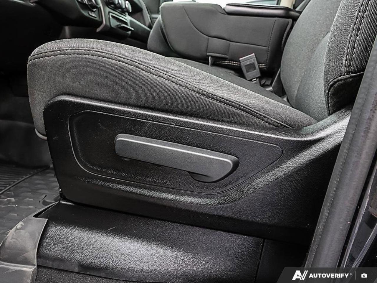 2020 RAM 1500 TradesmanSXT, QUAD, HEMI, 4X4, REMOTE START, ALLOY Photo