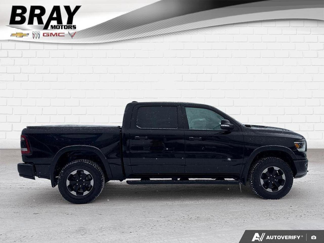 2019 RAM 1500 Rebel   SPRAY IN BEDLINER, TONNEAU COVER, RUNNING Photo