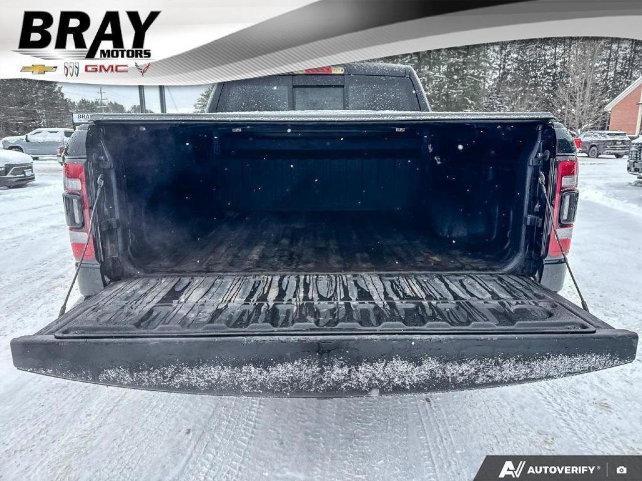 2019 RAM 1500 Rebel   SPRAY IN BEDLINER, TONNEAU COVER, RUNNING Photo