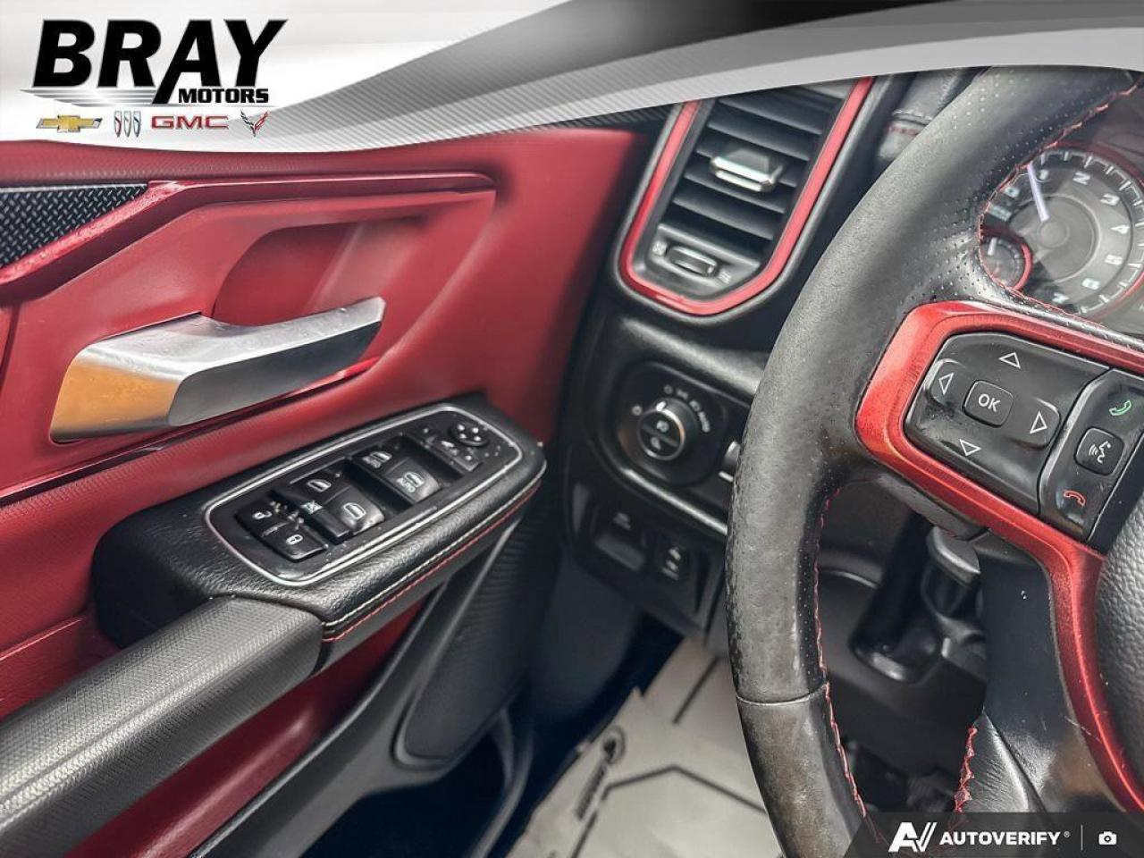 2019 RAM 1500 Rebel   SPRAY IN BEDLINER, TONNEAU COVER, RUNNING Photo