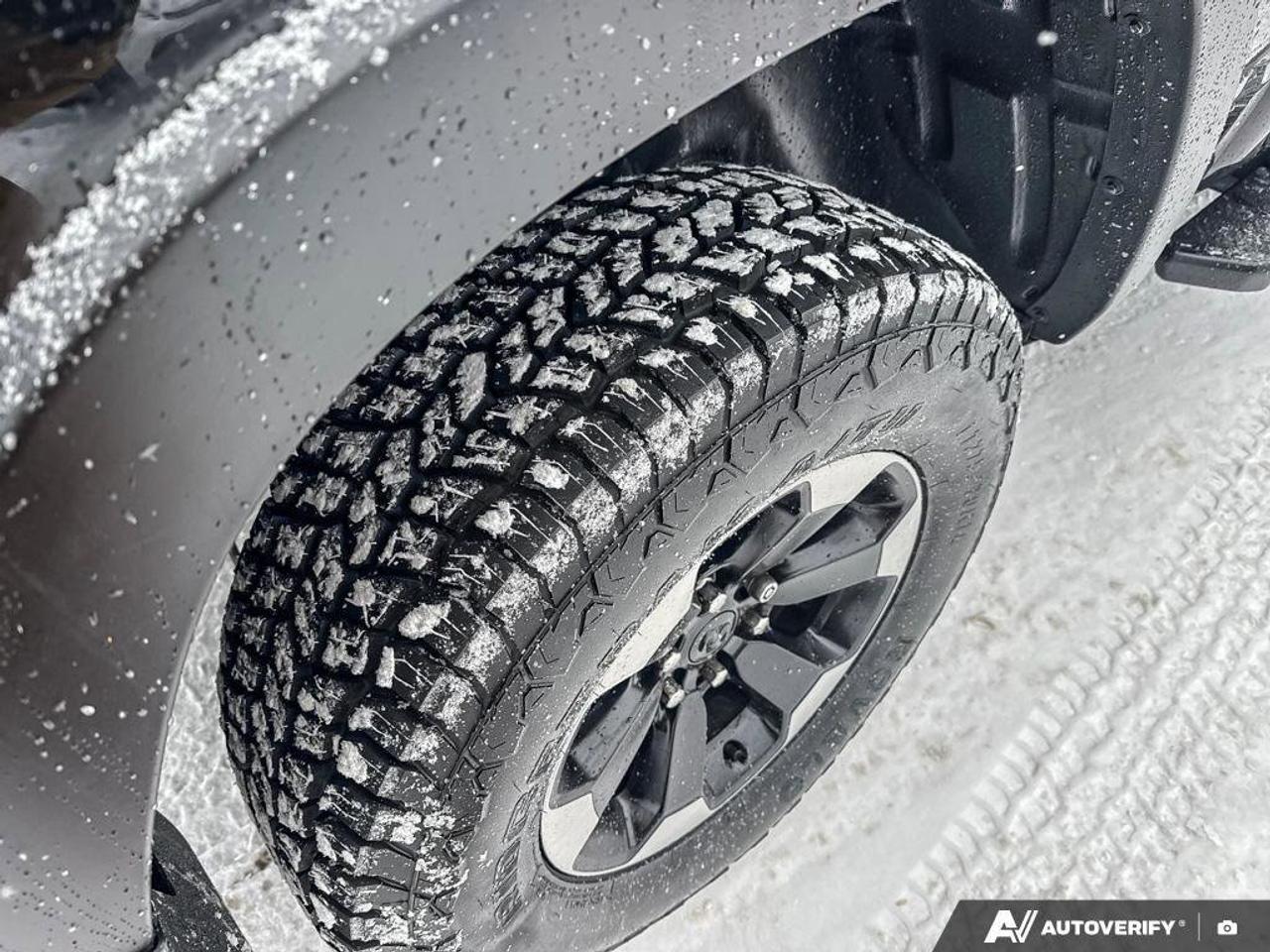 2019 RAM 1500 Rebel   SPRAY IN BEDLINER, TONNEAU COVER, RUNNING Photo