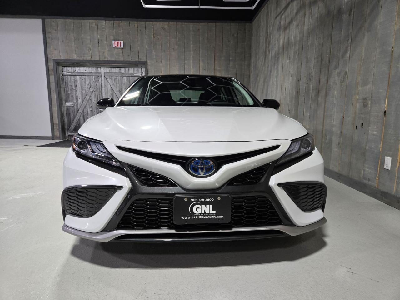 2022 Toyota Camry XSE HYBRID LOADED  NO ACCIDENTS Photo