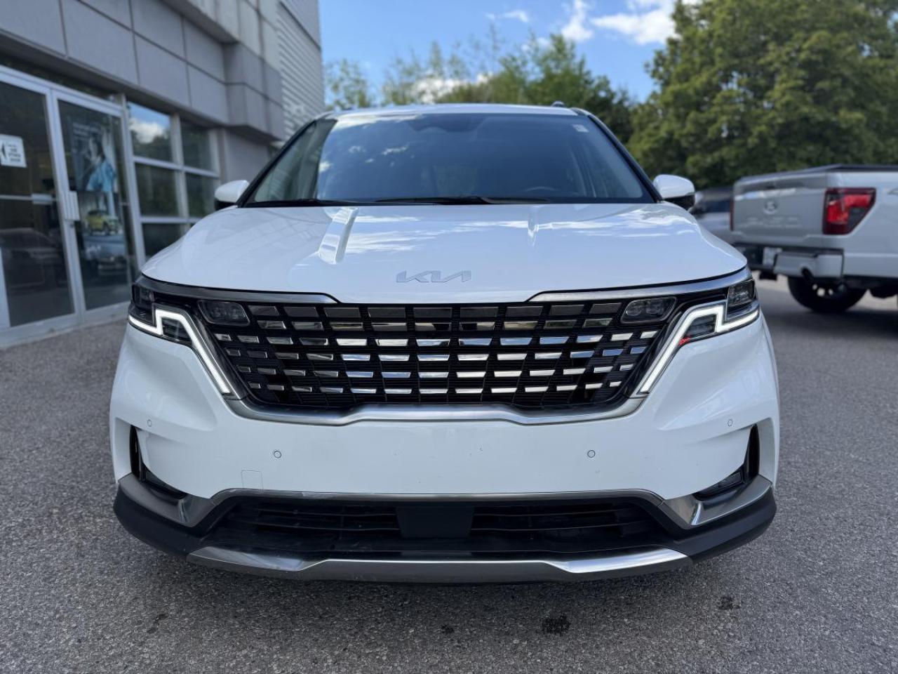 2024 Kia Carnival SX FWD Photo