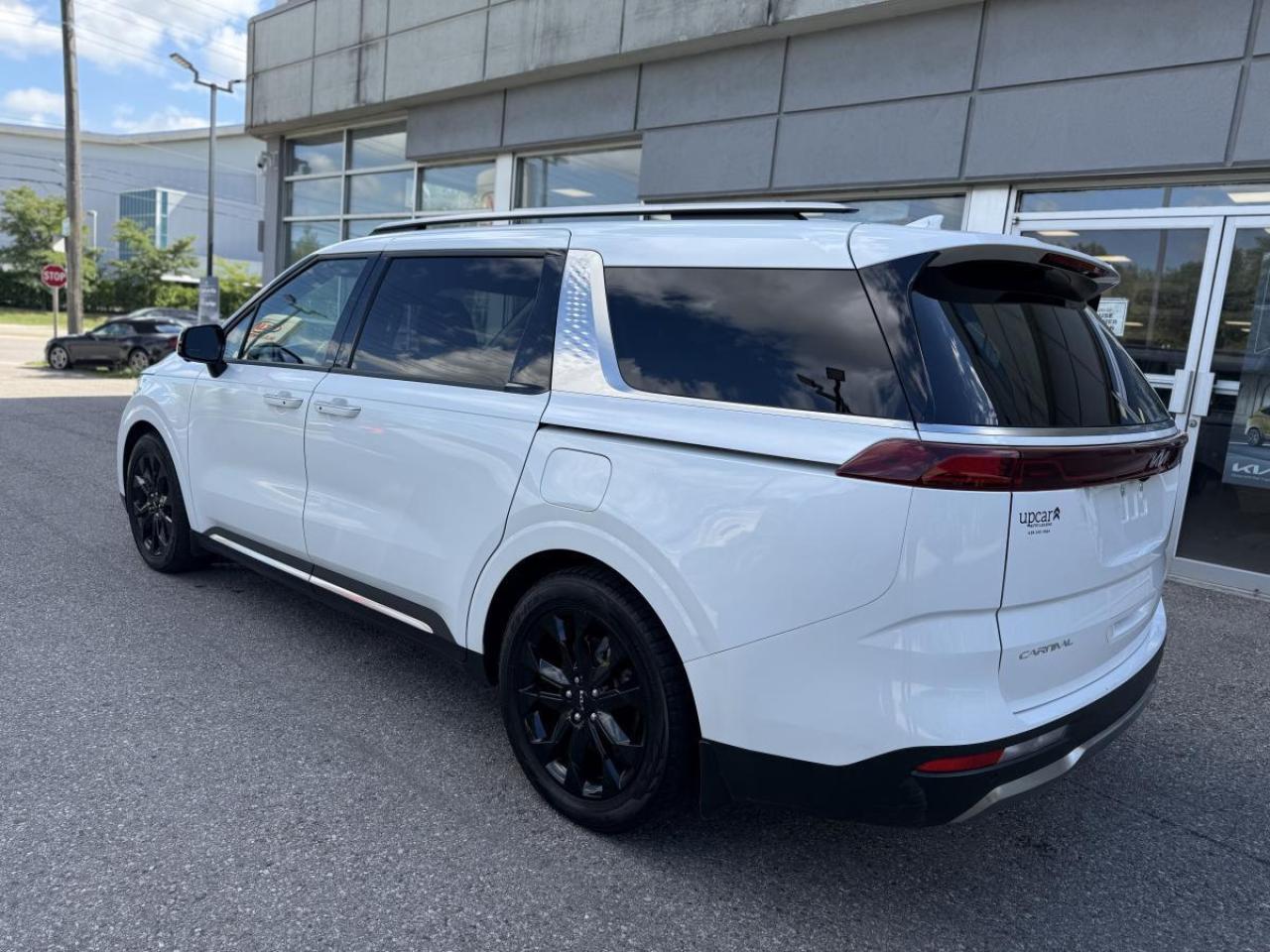 2024 Kia Carnival SX FWD Photo