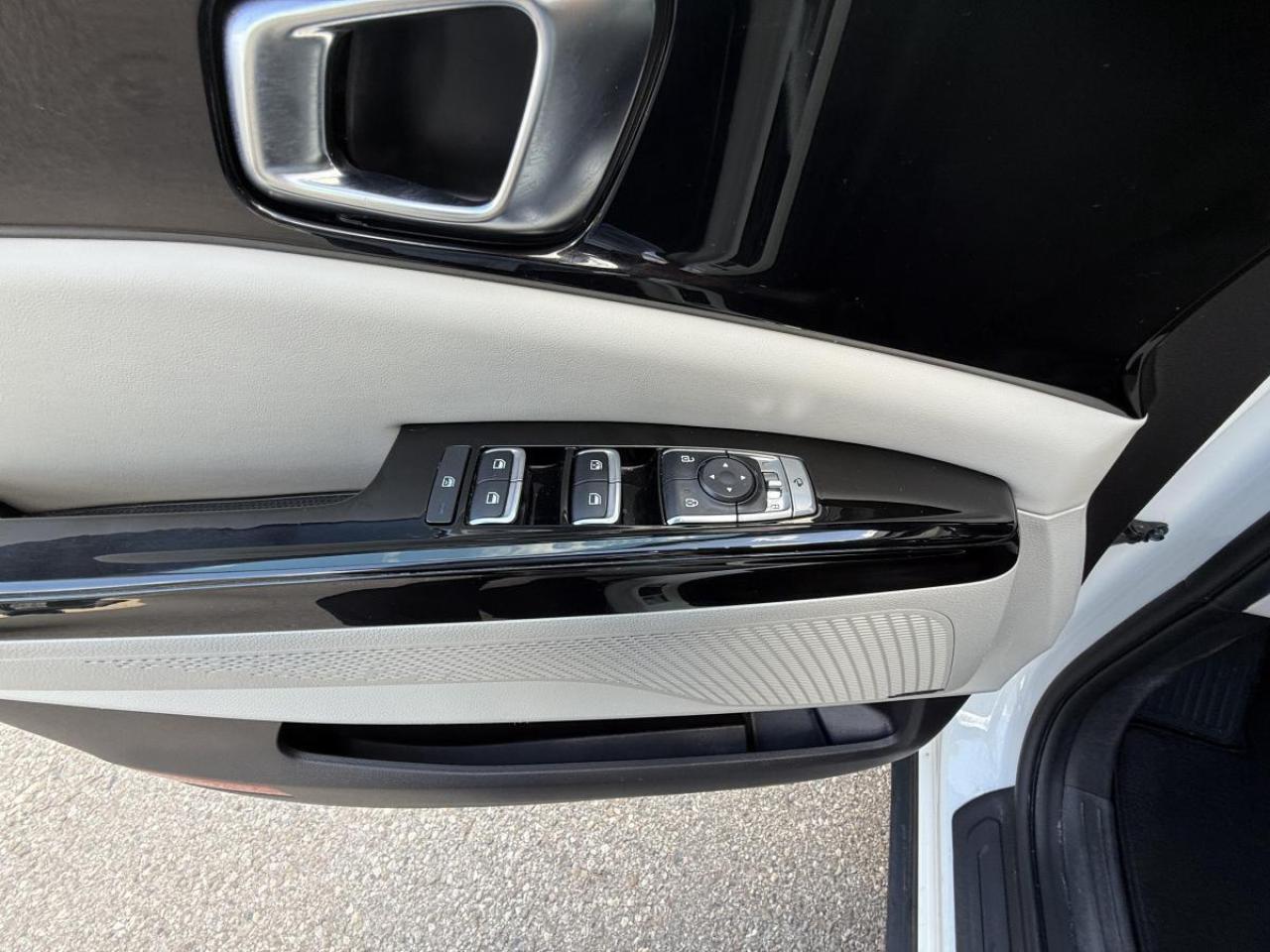 2024 Kia Carnival SX FWD Photo