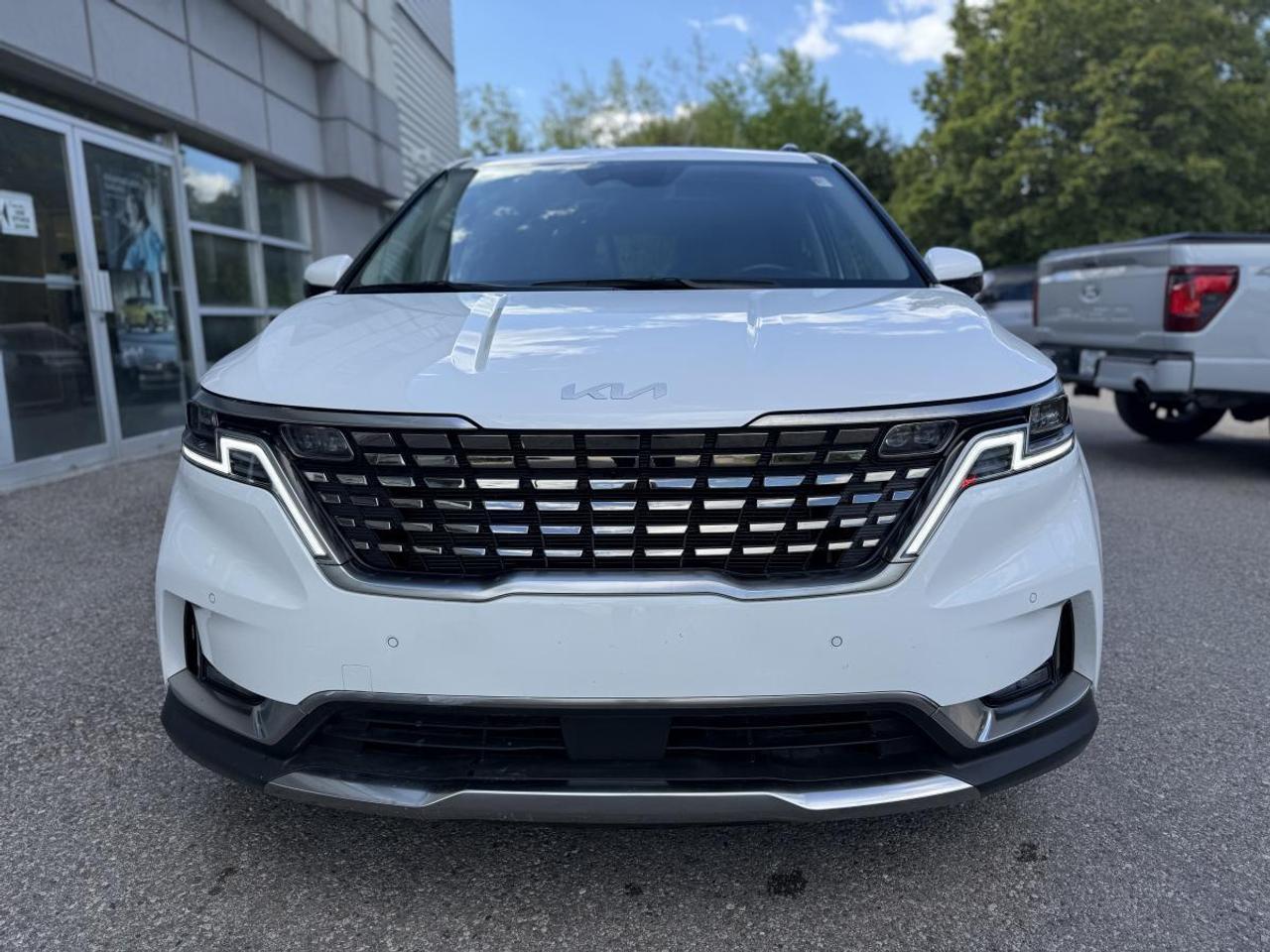 2024 Kia Carnival SX FWD Photo