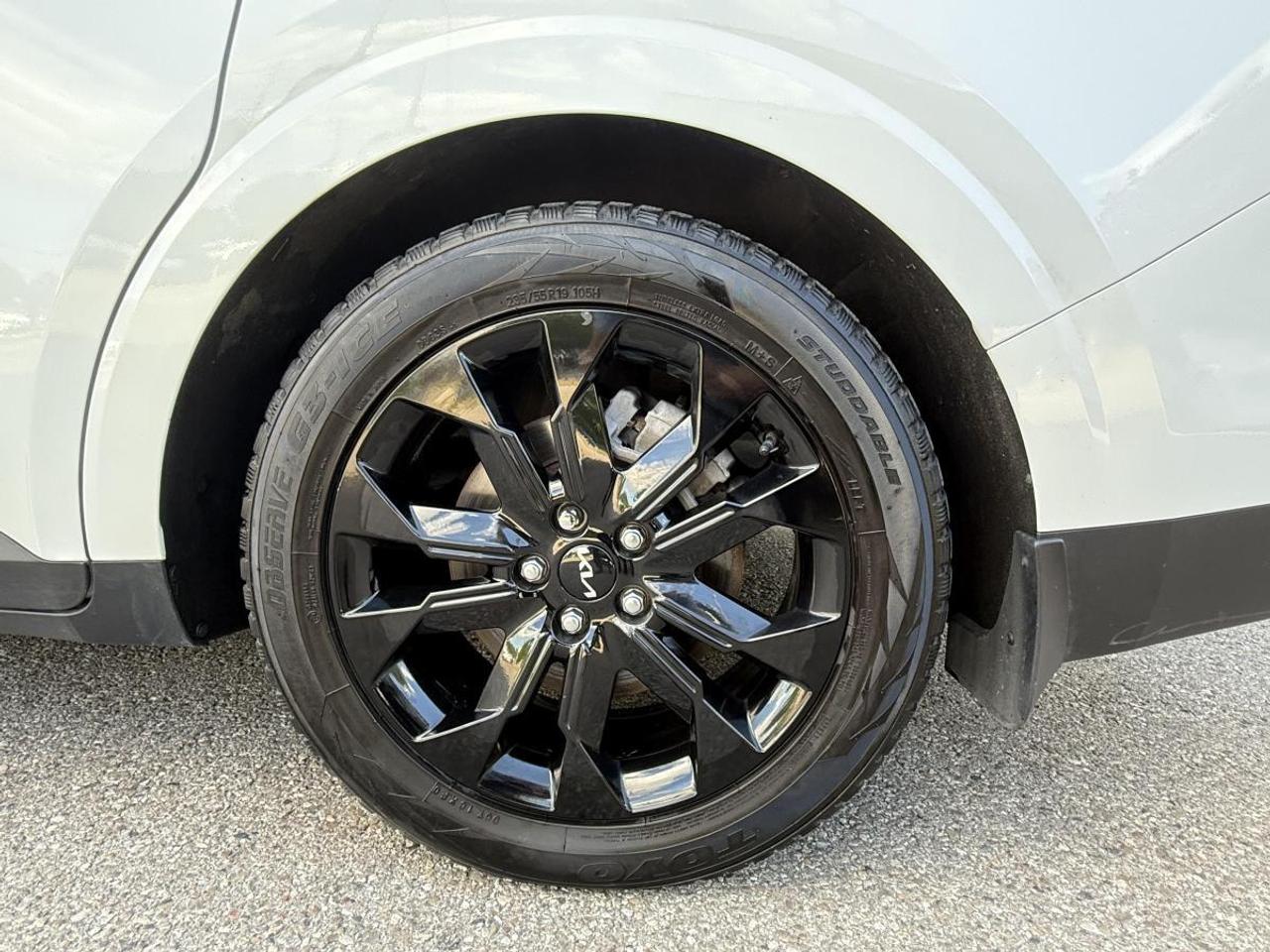 2024 Kia Carnival SX FWD Photo