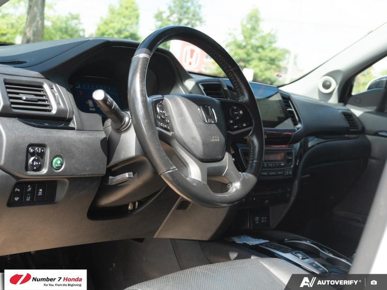 2020 Honda Pilot Touring 8 Pass *EXTENDED FACTORY WARRANTY*ONE OWNE Photo