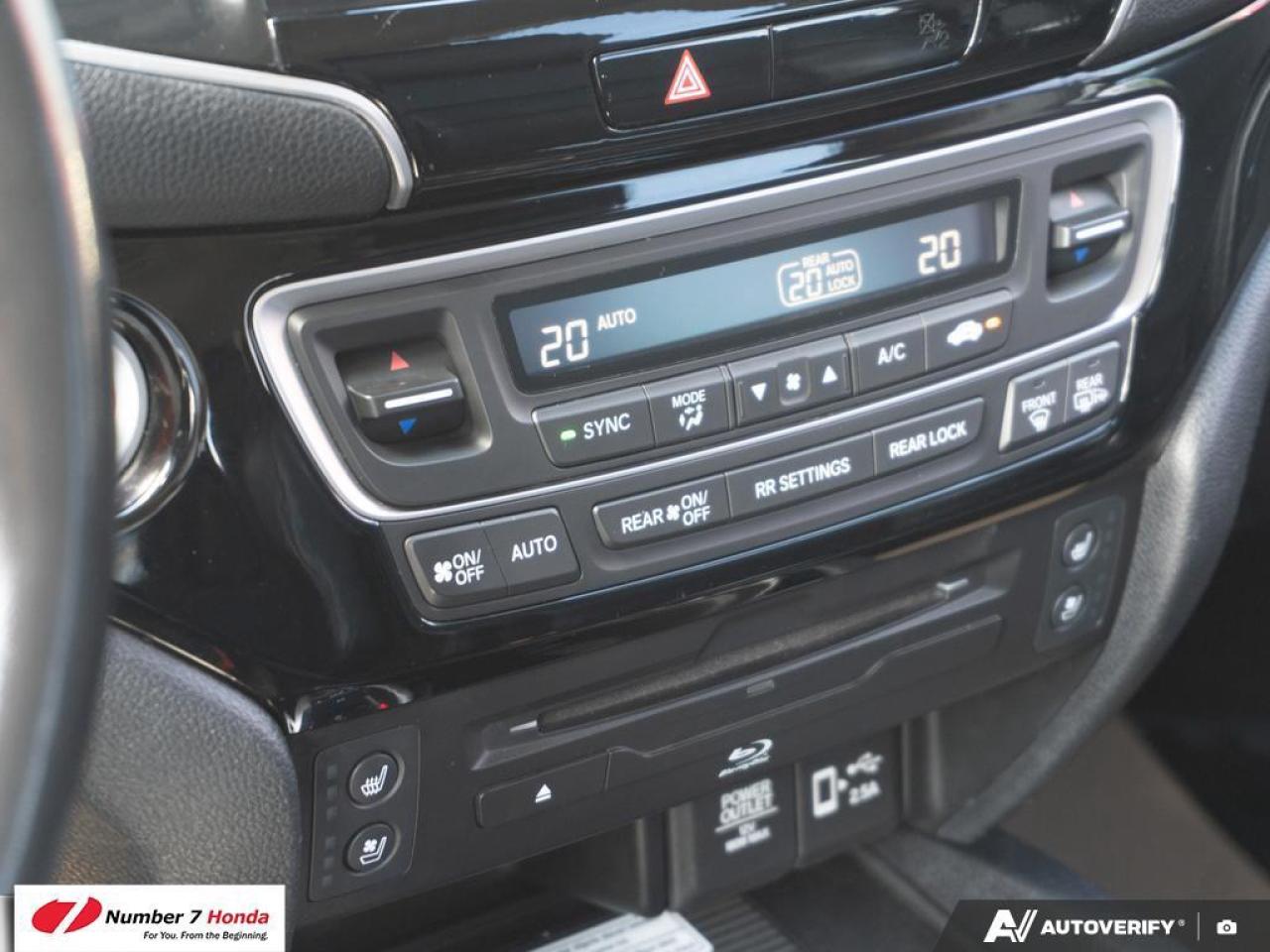 2020 Honda Pilot Touring 8 Pass *EXTENDED FACTORY WARRANTY*ONE OWNE Photo