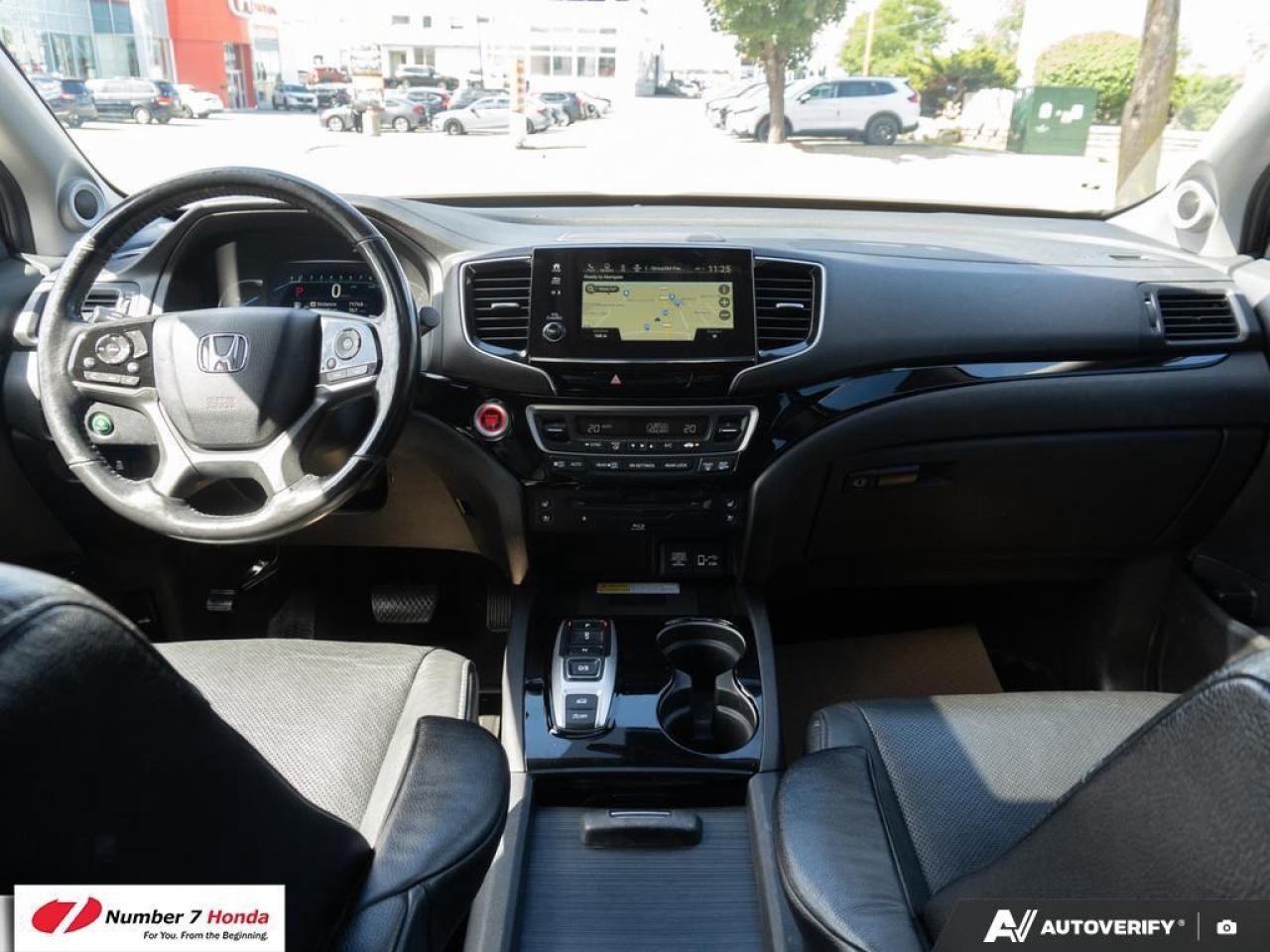 2020 Honda Pilot Touring 8 Pass *EXTENDED FACTORY WARRANTY*ONE OWNE Photo