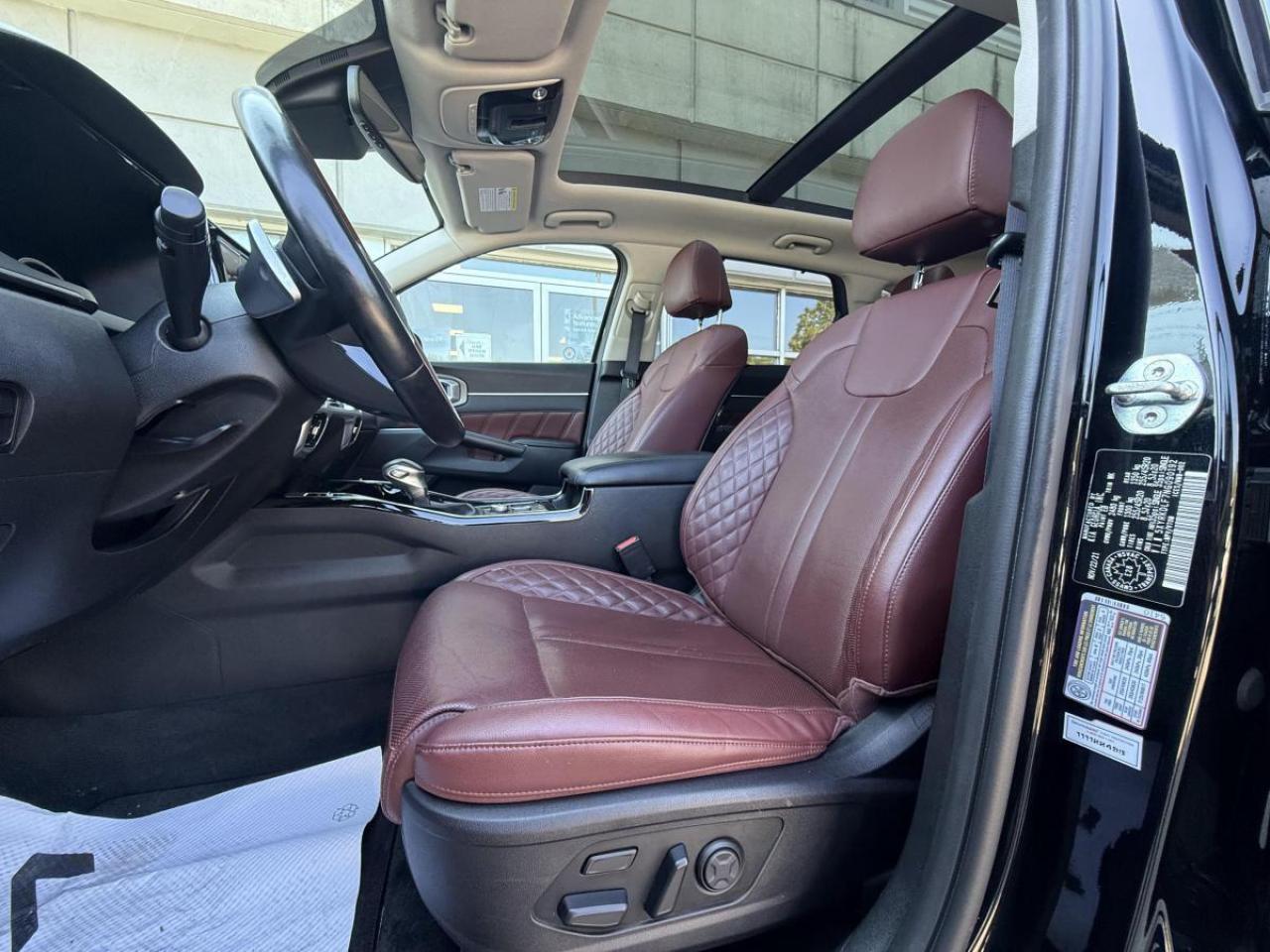 2022 Kia Sorento SX AWD w/Burgundy Leather Photo