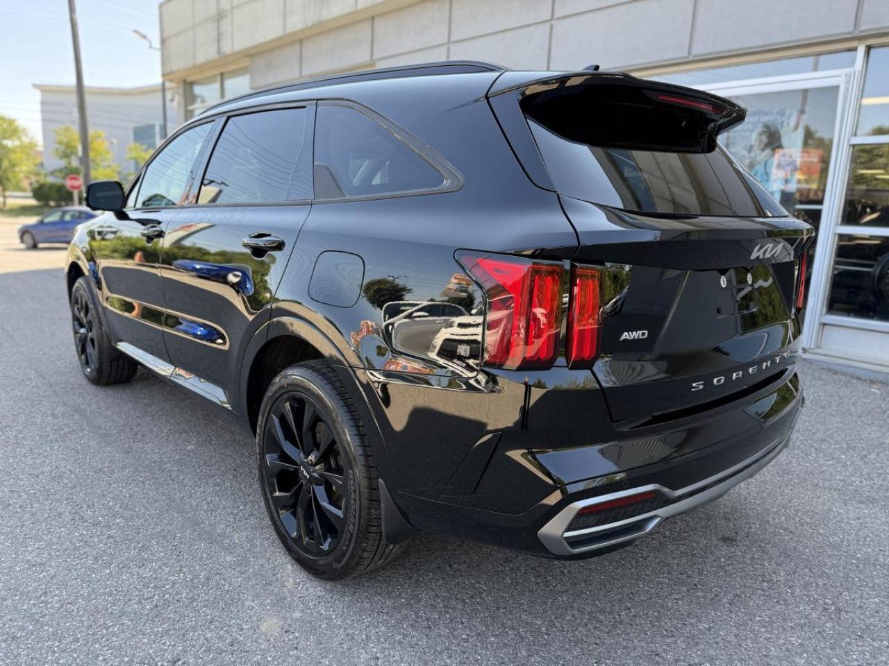 2022 Kia Sorento SX AWD w/Burgundy Leather Photo