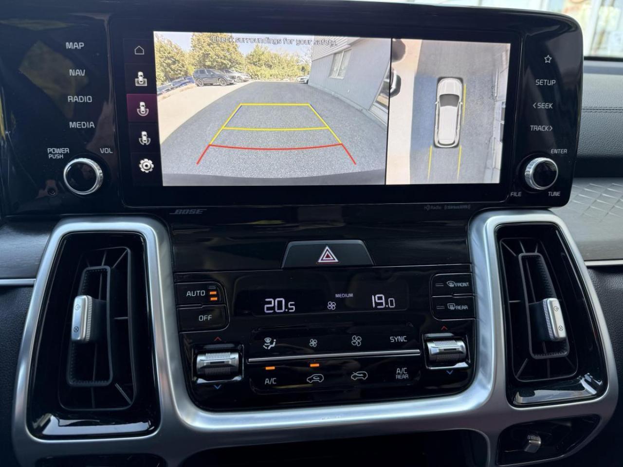 2022 Kia Sorento SX AWD w/Burgundy Leather Photo